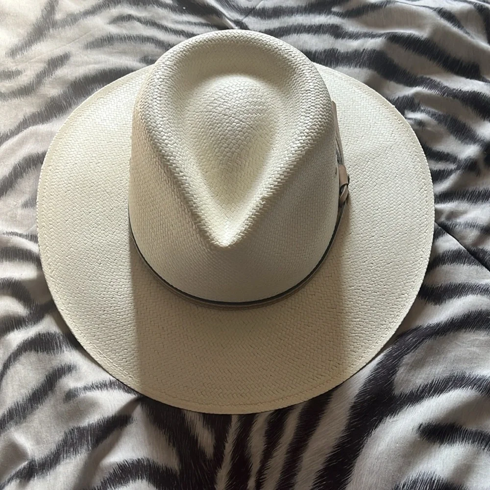 Hat - Picture 3 of 7